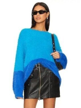 🛍 One Teaspoon Fluffy Colour-blocked Sweater in Blue Size L